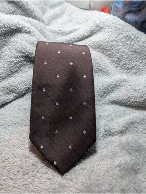 Oleg Cassini Brown Tie With Micro Motif 100% Polyester Style 2402